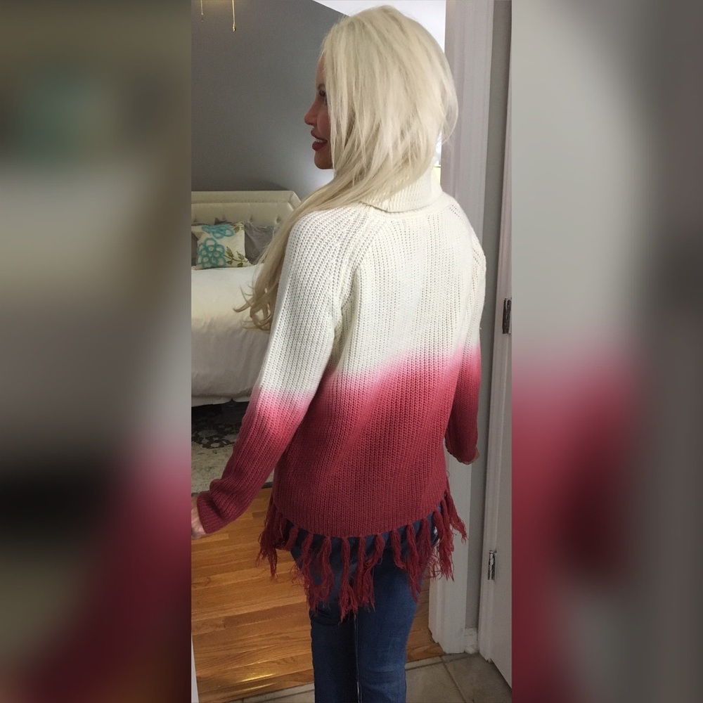 💕LAST 1! Beautiful Dip Dye Super Soft Sweater - Picture 3 of 3
